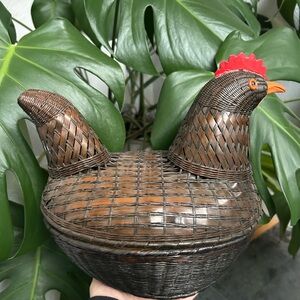 Vintage Wicker Brown Chicken Basket